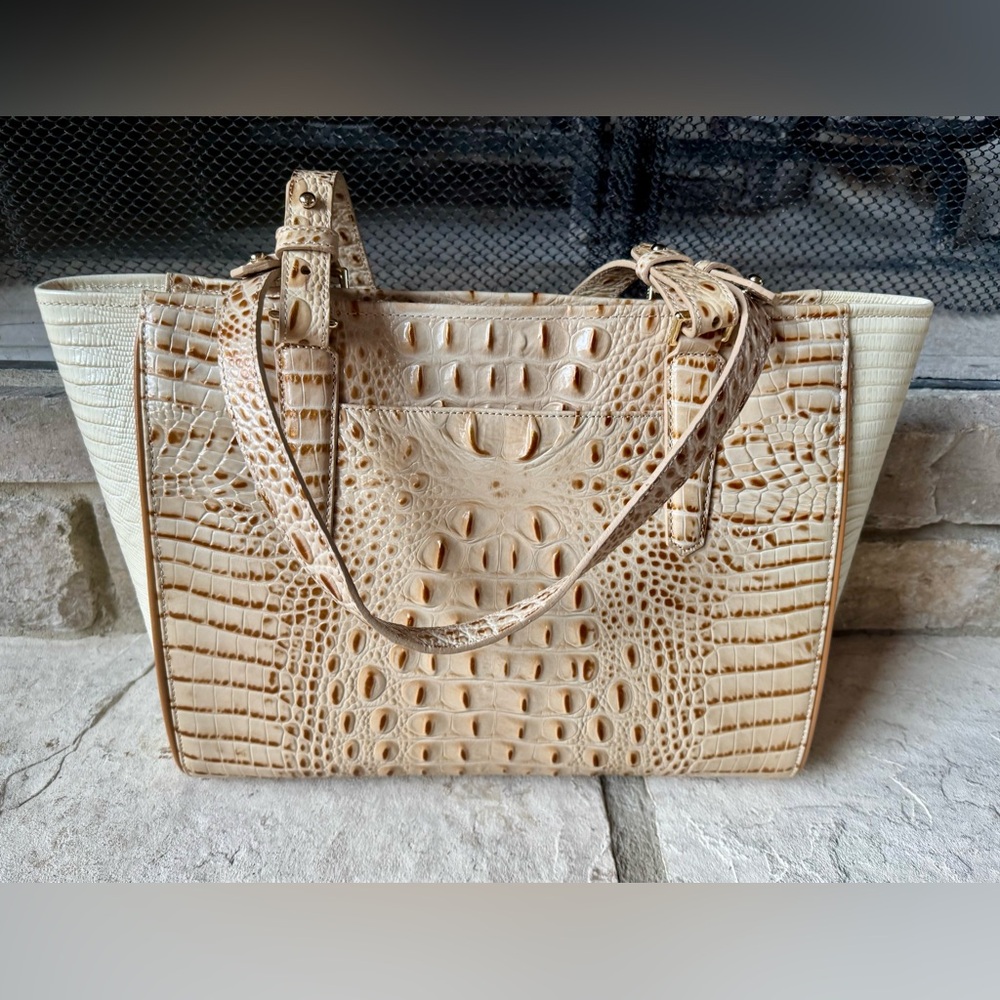 Brahmin Cream and Tan Tote Bag - Picture 2 of 11